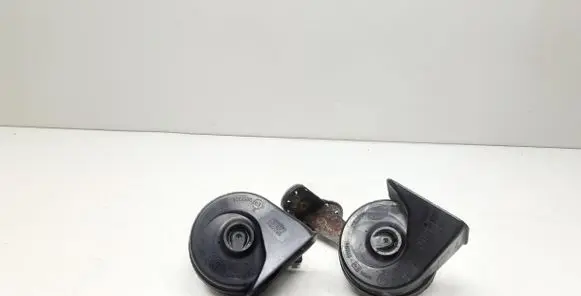 Volvo V60 Horn signal 30796897 30796896