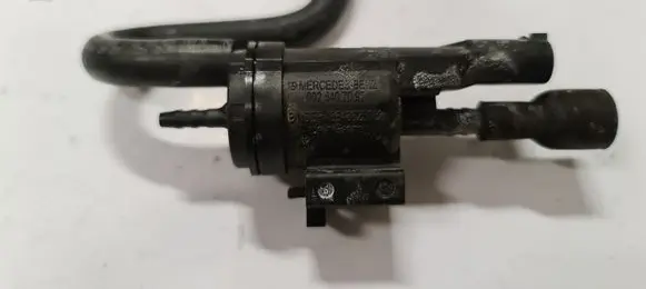 Mercedes-Benz C W205 Vacuum valve A0025407097