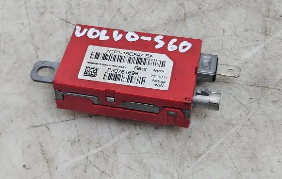 Volvo S60 Antenna control unit P30761698