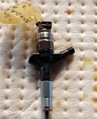 Subaru Outback Fuel injector 16613AA030 10M00647 SS00250