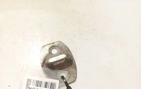 Toyota Aygo AB10 Rear door lock loop/hook striker 