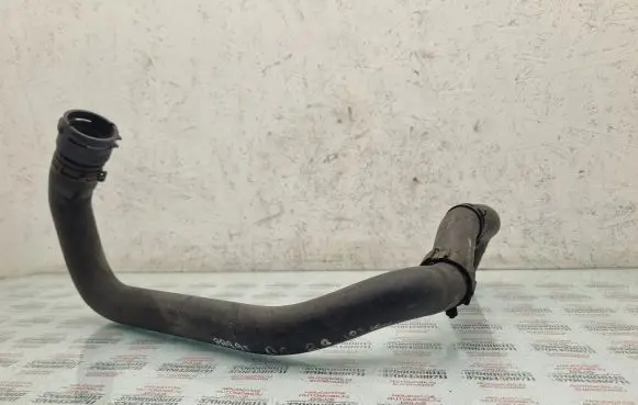 Volkswagen PASSAT B6 Engine coolant pipe/hose 3B0122291C