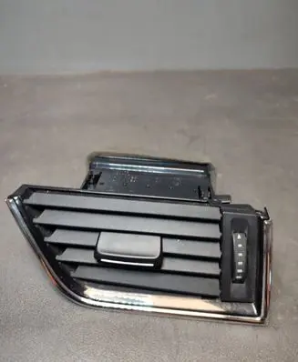 Skoda Octavia Mk3 (5E) Dashboard side air vent grill/cover trim 5E0819702C