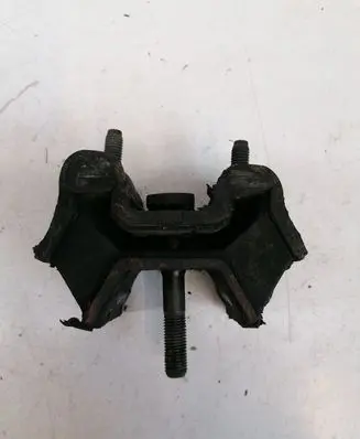 Mercedes-Benz ML W163 Engine mount bracket