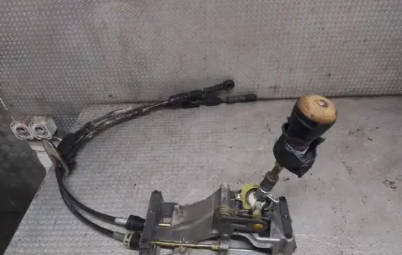 Seat Alhambra (Mk1) Gear shifter/selector 7M3711049C