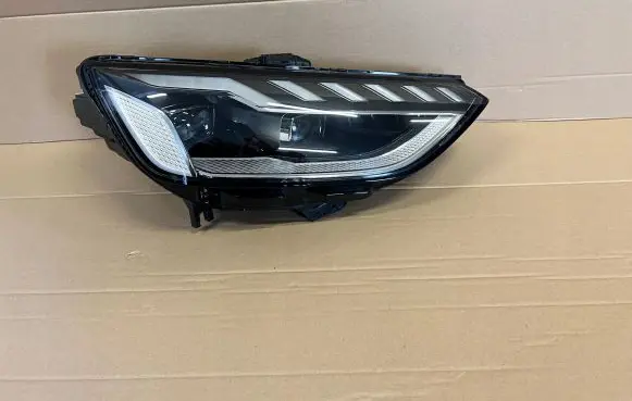 Audi A4 S4 B9 8W Headlight/headlamp 8W0941036E