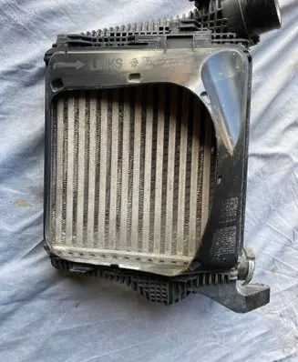 Porsche Macan (95B) Intercooler radiator 95B145803F 95B117339