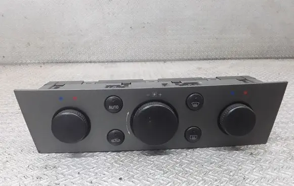 Opel Vectra C Climate control unit 13138196