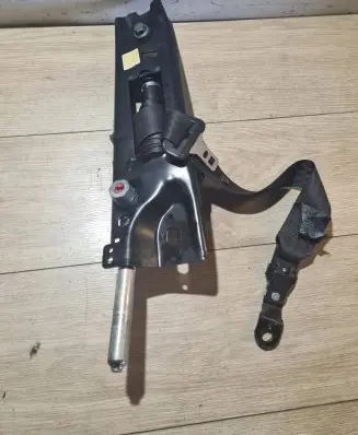 Volvo V70 Front seatbelt 39860303