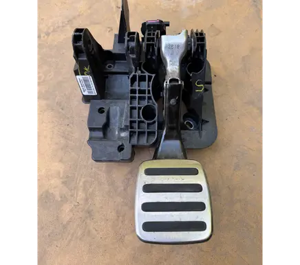 Fiat 500 Abarth Brake pedal 258312C029 5317647500