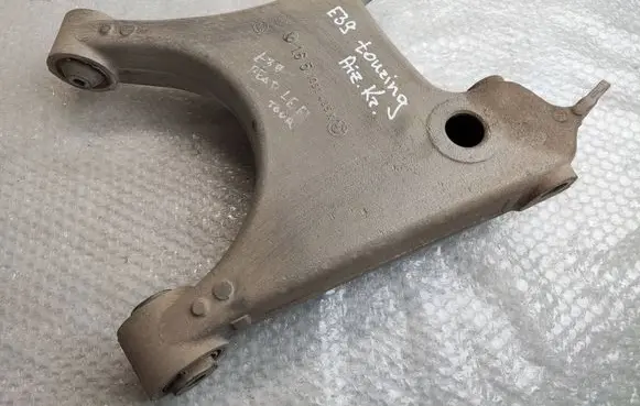 BMW 5 E39 Rear upper control arm/wishbone 1091485