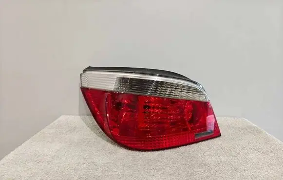 BMW 5 E60 E61 Rear/tail lights 6910767