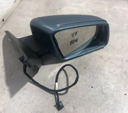 Mercedes-Benz A W176 Front door electric wing mirror A1768100216
