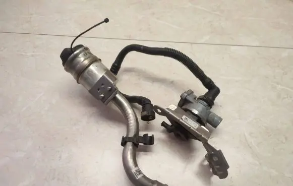 BMW 3 G20 G21 Fuel main line pipe 16117449050 7459491