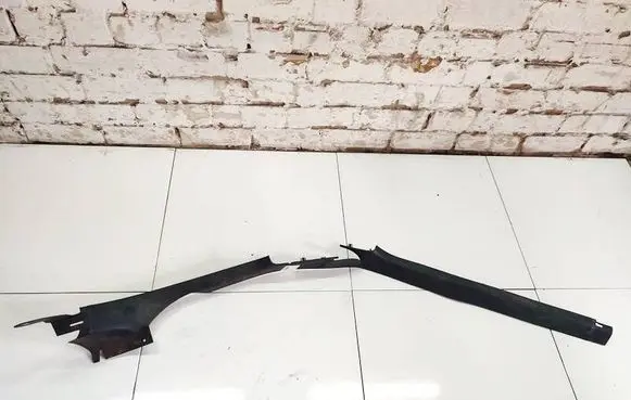 Volkswagen PASSAT B5 Rear sill trim cover