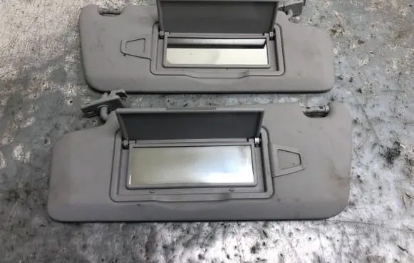 Mercedes-Benz C W204 Sun visor A2218173020