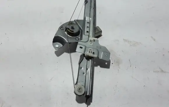 Dacia Duster Front window lifting mechanism without motor 8200733829
