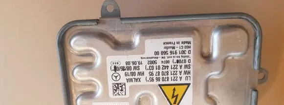 Mercedes-Benz S W221 Headlight part A2218708695 A2218708795 A2214420103