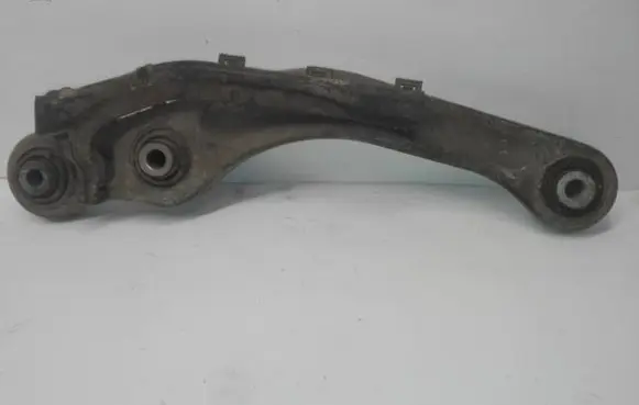 Rear control arm