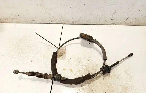Gear shift cable linkage