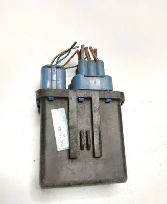 Land Rover Freelander Coolant fan relay YWB100980