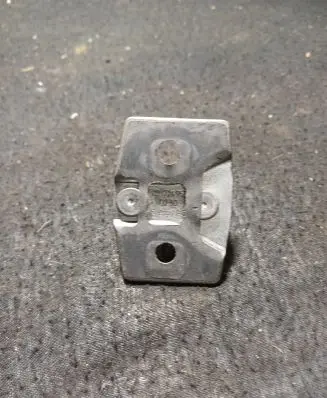 BMW 3 F30 F35 F31 Front door lock loop/hook striker 724963 0230