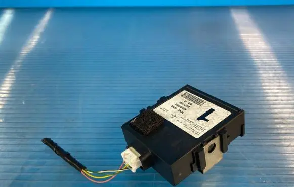 Toyota Auris 150 Door control unit/module 8974102100