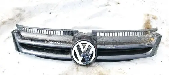 Volkswagen Golf Plus Front grill 5M0853655A