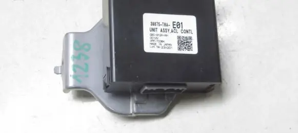 Honda CR-V Headlight ballast module Xenon 39875T0AE01