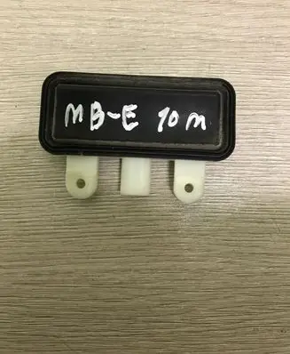 Mercedes-Benz E W212 Tailgate opening switch 2218702410