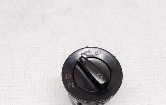 Skoda Octavia Mk1 (1U) Light switch 3B0941531C