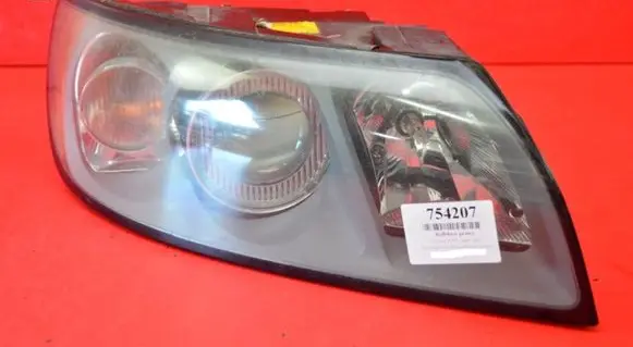 Volvo V50 Headlight/headlamp 30678913