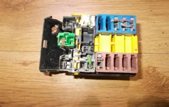 Skoda Fabia Mk1 (6Y) Fuse box set