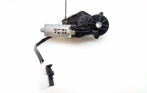 Rear window wiper motor