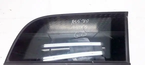 Opel Astra G Rear side window 