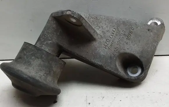 Audi A6 S6 C4 4A Engine mount bracket 4A0199343