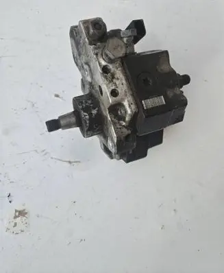 Audi A6 S6 C6 4F Fuel injection high pressure pump 059130755E