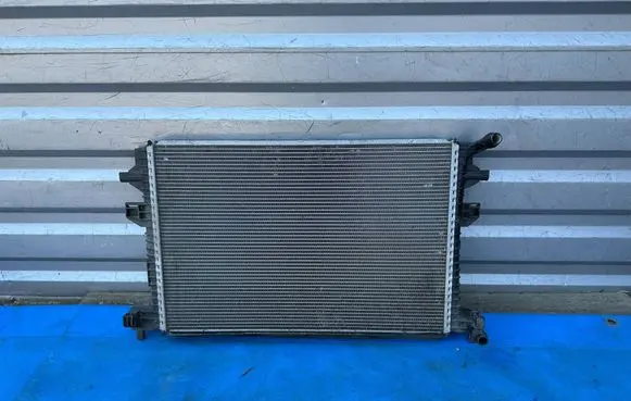 Volkswagen Golf VII Coolant radiator 5Q0121251HQ FZ080004 20122023