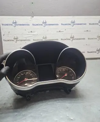 Speedometer (instrument cluster)