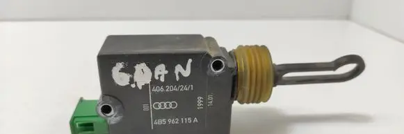 Audi A6 S6 C5 4B Tailgate boot lock/latch motor 4B5962115A