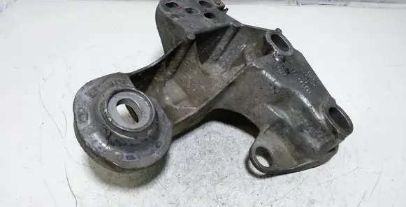 Audi A6 S6 C5 4B Engine mounting bracket 4B0199352 4B0199352B