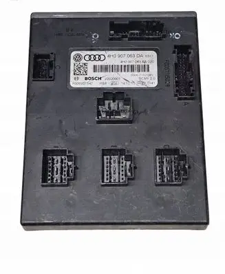 Volkswagen Touareg II Central body control module 4H0907063DA