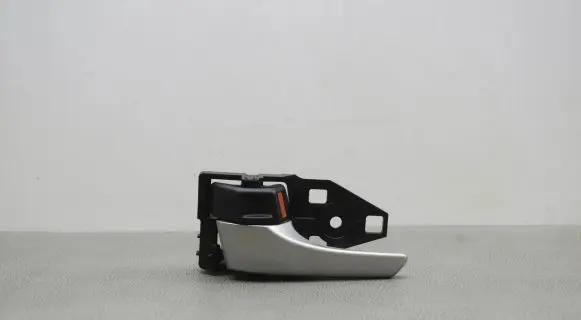Toyota Prius (XW30) Front door interior handle