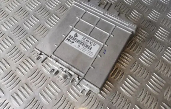 Seat Alhambra (Mk1) Engine control unit/module 028906021GS 0281001738