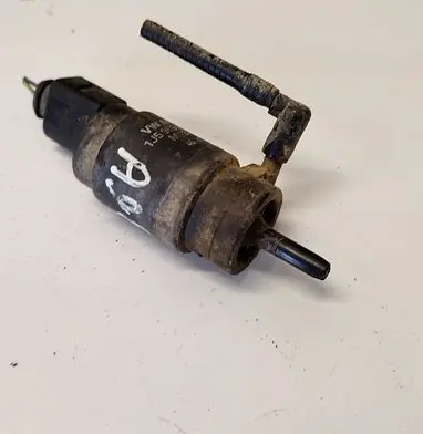 Audi A6 S6 C5 4B Windscreen/windshield washer pump 1J5955651