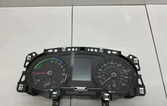 Volkswagen Golf VII Speedometer (instrument cluster) 5G1920954