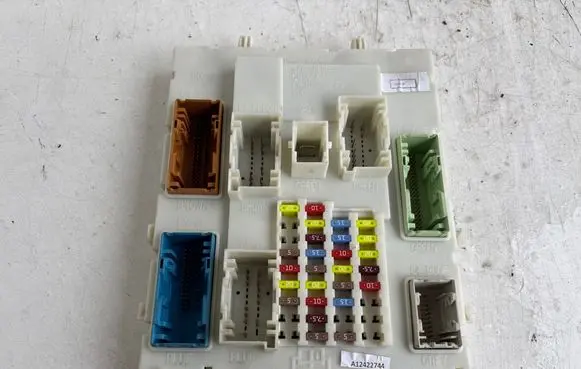 Ford C-MAX II Central body control module AV6N14A073EF