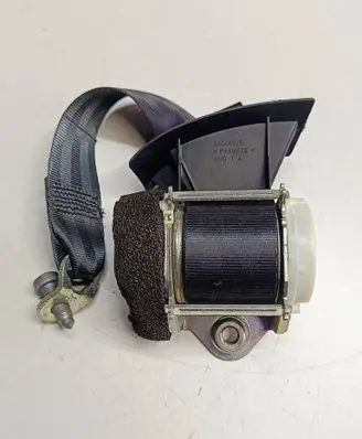 Volkswagen Scirocco Rear seatbelt 1K8857805T1 1K8857805 1000045