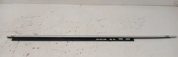 Audi A5 8T 8F Front door rubber seal 8F0853284