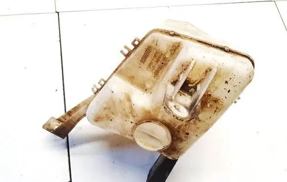 Mitsubishi Galant Windshield washer fluid reservoir/tank 060351867 060351-867